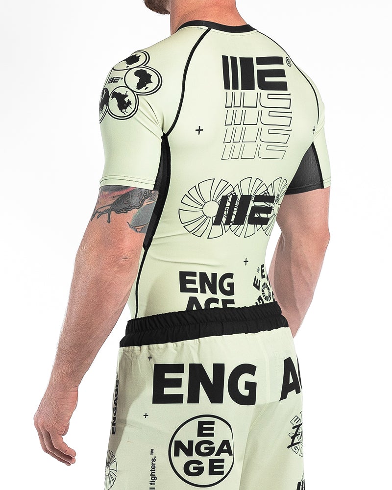 Engage Billboard Short Sleeve Rash Guard - Sand